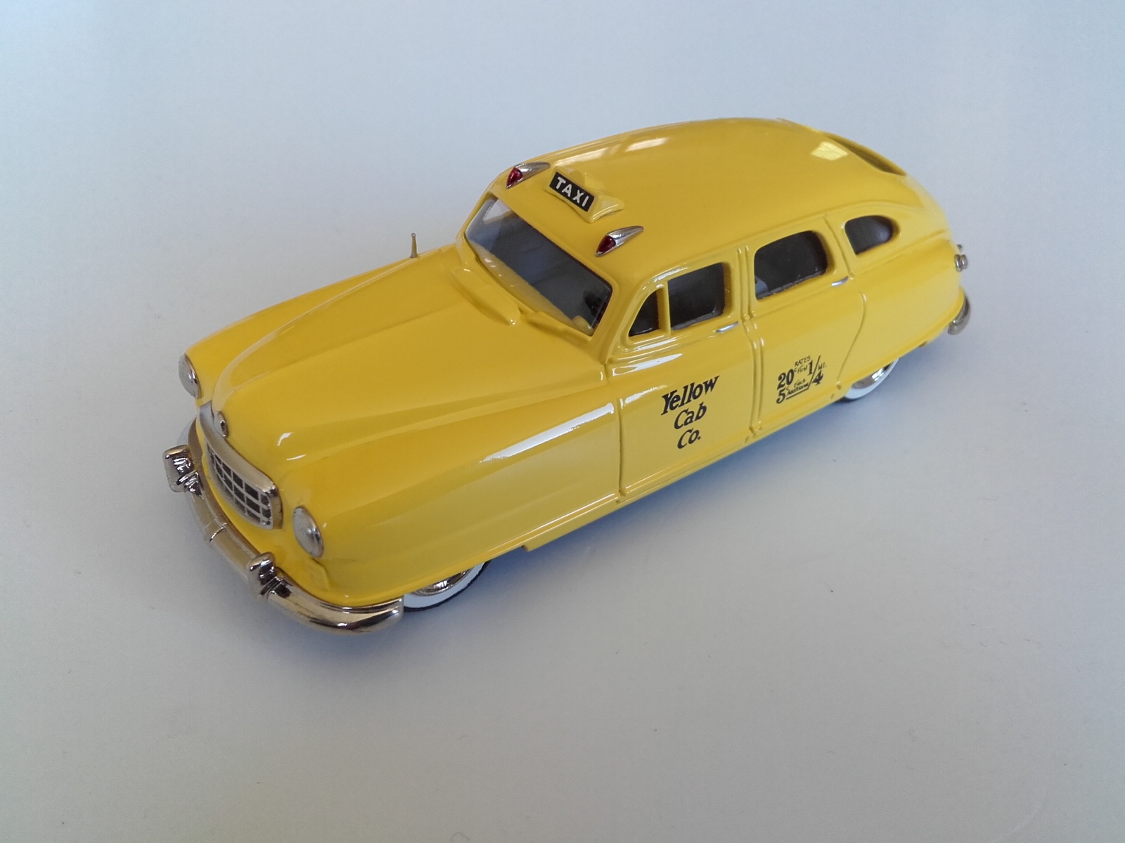 Motor City : Nash Yellow cab 1949